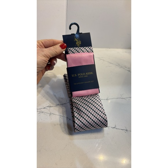 U.S. Polo Assn. Other - U.S. Polo Assn Men Tie & Pocket Square Set - Pink Black Plaid NWT EASTER SPRING